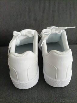 Dámske botasky Nike 37,5 - 3