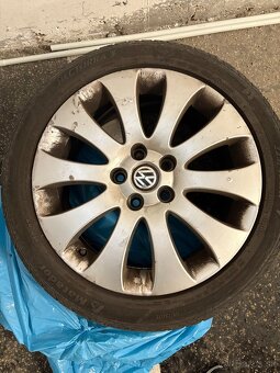 Original disky vw + letné 225/45 r17 - 3