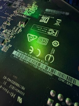 Herný PC + monitor - 3