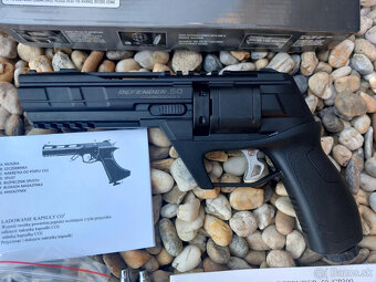 Revolver Snowpeak Defender .50 11J+strelivo 50kus +2kus co2 - 3