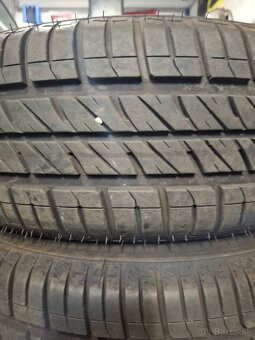 Disky 5x114.3 6J R15 et39 195/65R15 - 3
