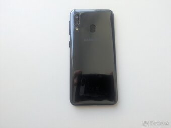 Samsung A20e v TOP stave - 3