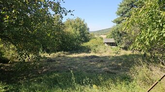 Na predaj stavebný pozemok o výmere 9 árov v Nitre - Zobor - 3