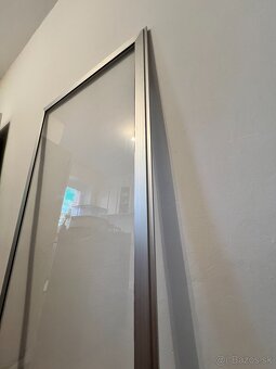 🪟 Kvalitné sklá v hliníkovom ráme–pevné, čisté, TOP stav 💪 - 3