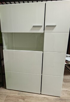 Predám skriňu a stolík pod TV - 3