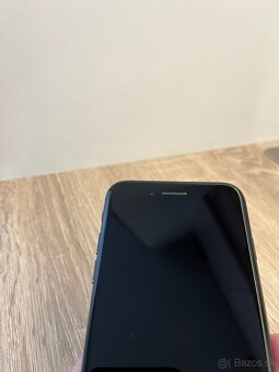 Predam Apple iPhone 8 64GB - 3