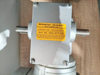 Elektromotor s prevodovkou - 3