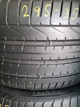 295/35 R21 Pirelli P zero letné - 3
