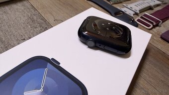 Vymenim Apple Watch 9 45mm v zaruke + naramky - 3