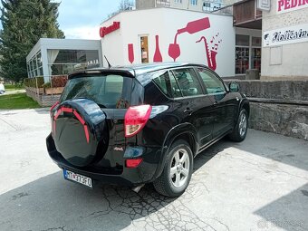 Predam zachovalu RAV Toyota - 3