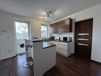 Zabehnutý apartmánový dom na predaj, obec Bobrovec - Liptovs - 3
