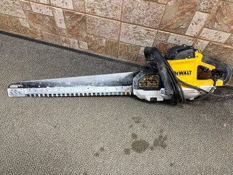 DeWalt DWE397 píla na tehlu - 3