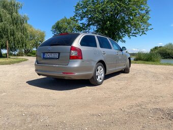 Octavia 2 facelift 1,6tdi 77kw r.v.2010 - 3