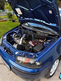 Predám Fiat punto 1.2 s klimov rv.2000 - 3