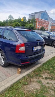 ponúkam škoda octavia 2 feizlift 2.0 103kw - 3