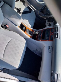 Mercedes benz C200 - 3