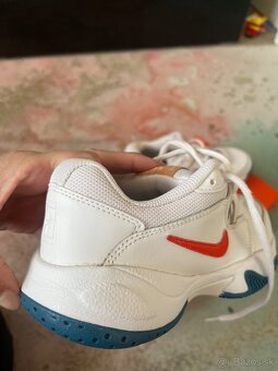 Nike tenisky číslo 36 - 3