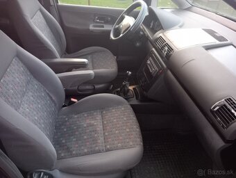 Volkswagen Sharan 2.0 BENZÍN - 3