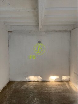 Samostatná garáž na Koceľovej ul. v Ružinove - 3