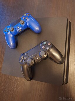 Predavam ps4 slim 1tb + 2 controllery - 3