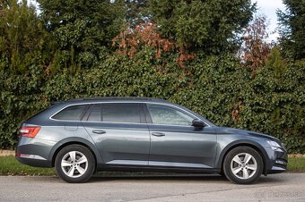 Škoda Superb Combi 2.0 TDI DSG - 3