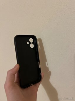 AlzaGuard Matte TPU Case (čierny) – iPhone 16 - 3