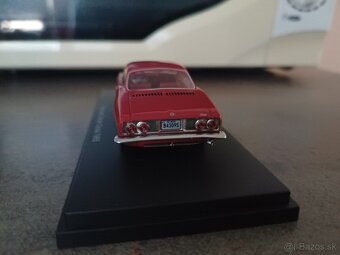 1:43 Chevrolet Corvair - 3