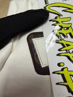 LV - leather patch logo crewneck - 3