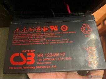 Záložný zdroj  APC - 3