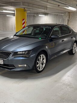 skoda superb sedan - 3