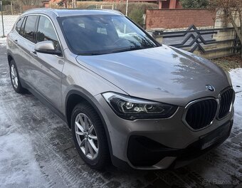BMW X1 sDrive 18i AT Year 2022 - 3