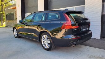 Volvo V60 B4 2.0L Momentum A/T - 3