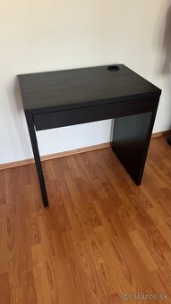 Stôl Ikea MICKE - 3