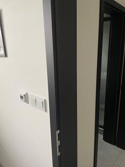 Samotné obložkove zarubne čierne 4ks. čierna matná - 3