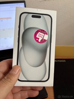 iPhone 15 - 3