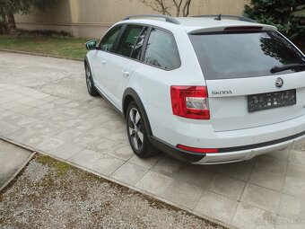 Škoda Octavia combi Scout 2.0 TDi - 3