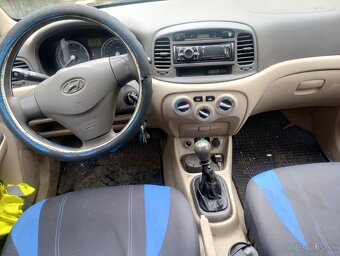 Akcent 1.5 crdi - 3