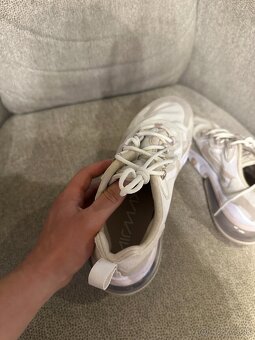 Nike Air Max 270 React - veľkosť 39 - 3