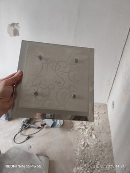 Darujem za odvoz svietidlá - 3