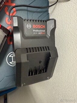 Bosch GBA18V 4Ah + GAL 18V-40 - 3