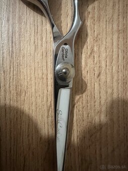 Barberské ľavácke nožnice Olivia Garden 5.0 - 3