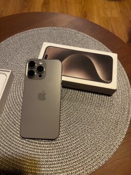 iPhone 15 Pro Max 256gb Natural - 3