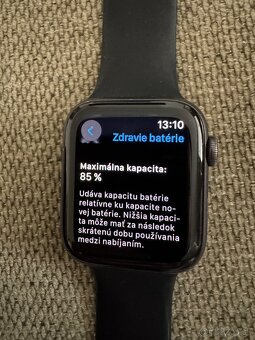 Apple Watch SE Space Gray 44mm - 3