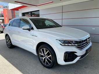 Volkswagen Touareg 3.0TDi 170kW 4Motion AT/8 R-Line - 3