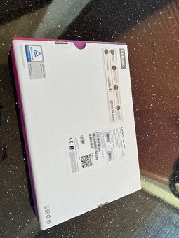 Lenovo tab m10 HD - 3