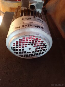 Predám elektromotor na 400V. - 3