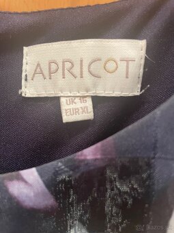 Tmavomodre saty s kvetinkovym vzorom - velkost XL - 3