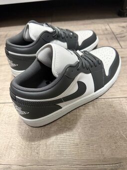 Air Jordan Low Grey - 3