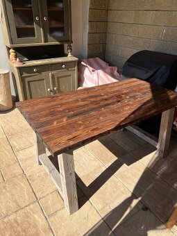 Predám drevený stôl - 3