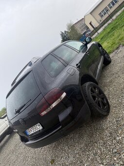 Volkwagen Touareg 3,0 TDi - 3